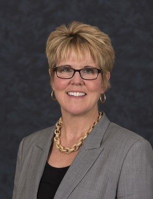 Cindy C. Earhart (PRNewsFoto/Norfolk Southern Corp.)