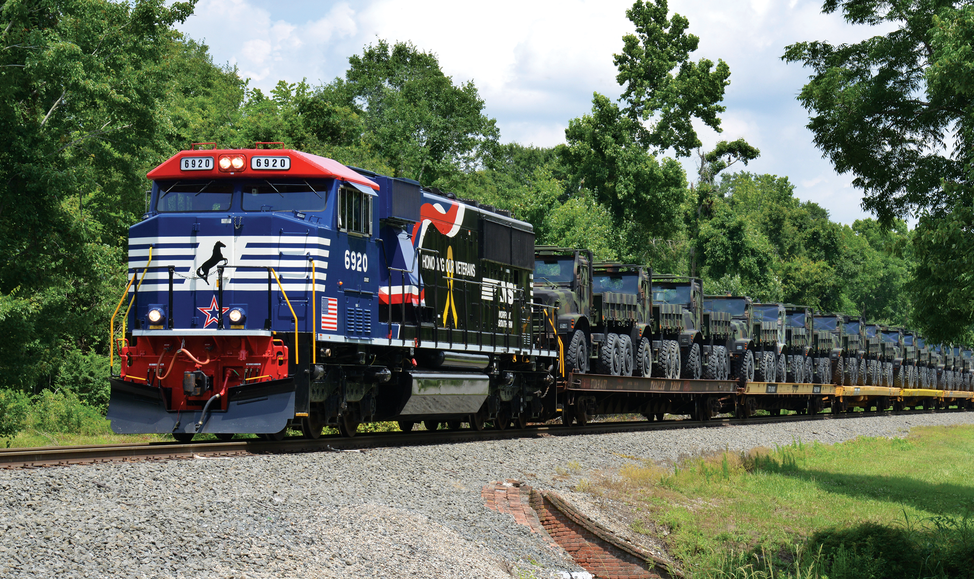 Veterans Locomotive 06.26.2013.031