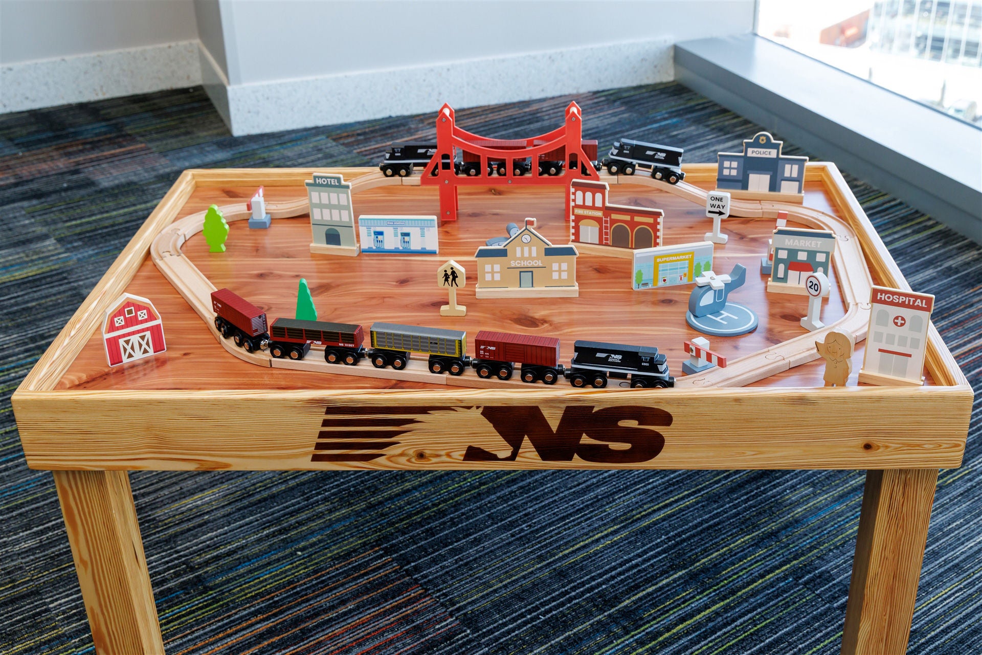 Norfolk Southern toy train table donated to Ronald McDonald House in Birmingham