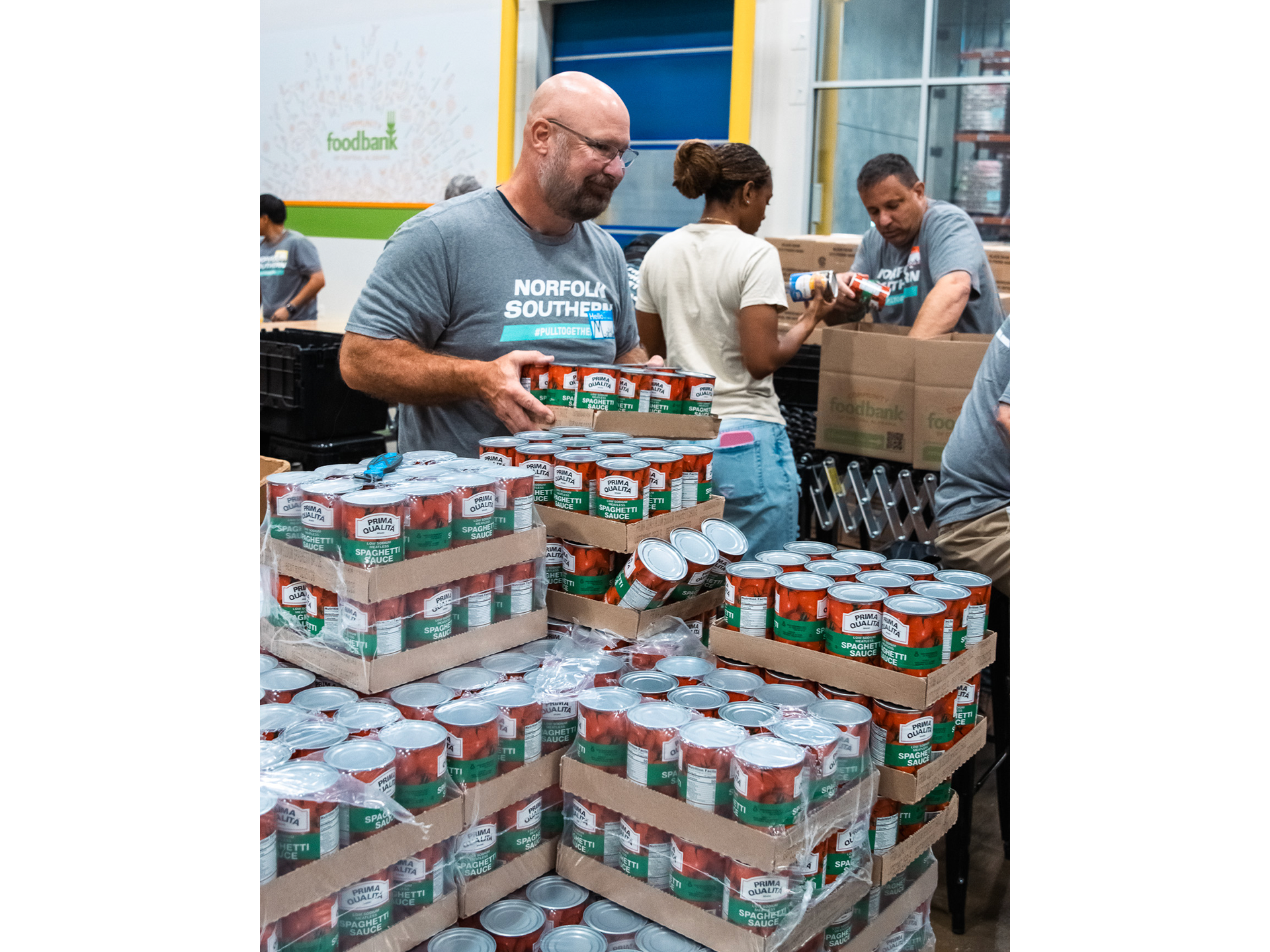 NS volunteers for Hunger Action Month 2026