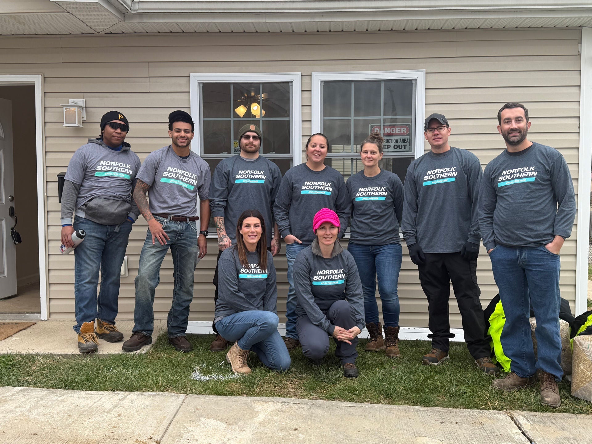 Group photo of NS volunteers in Pittsburgh