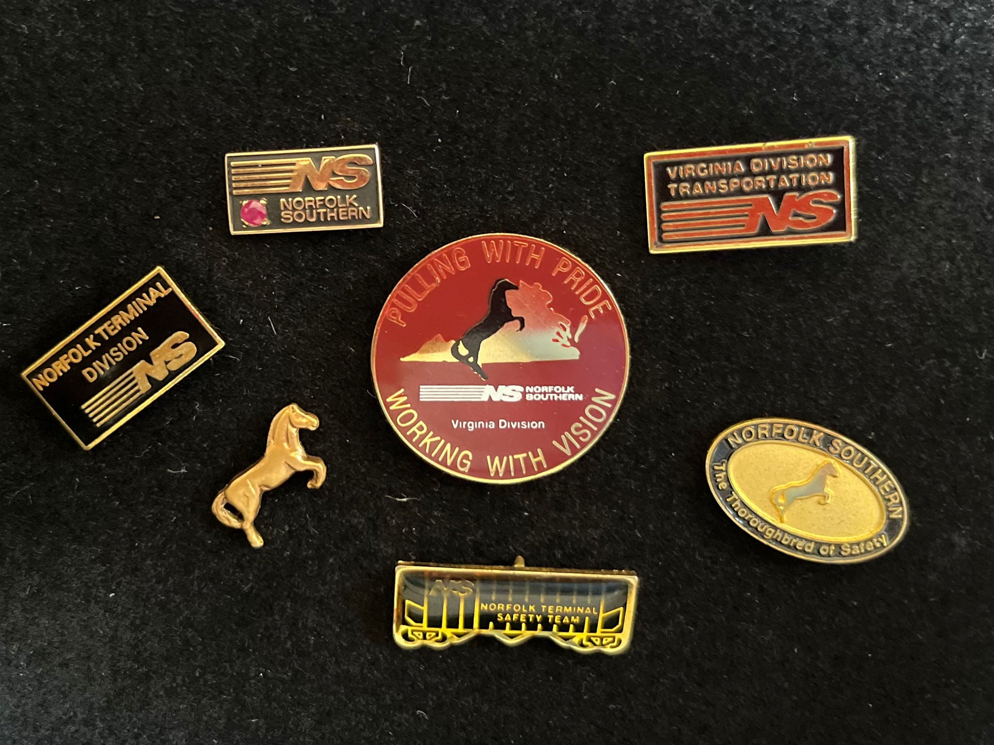 Robert Davis Jr. pins