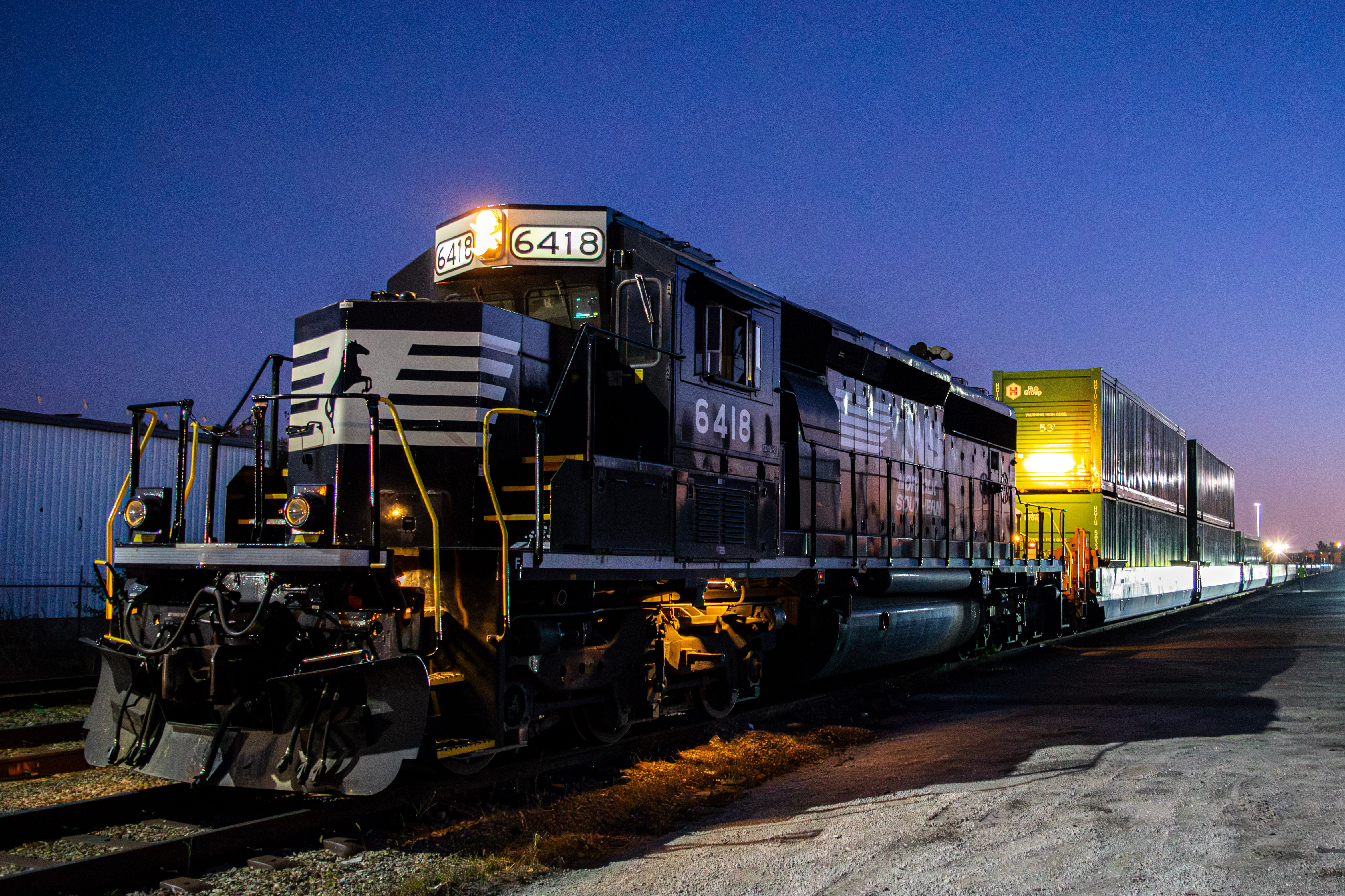 American Manufacturers Gain New Ground by Rail