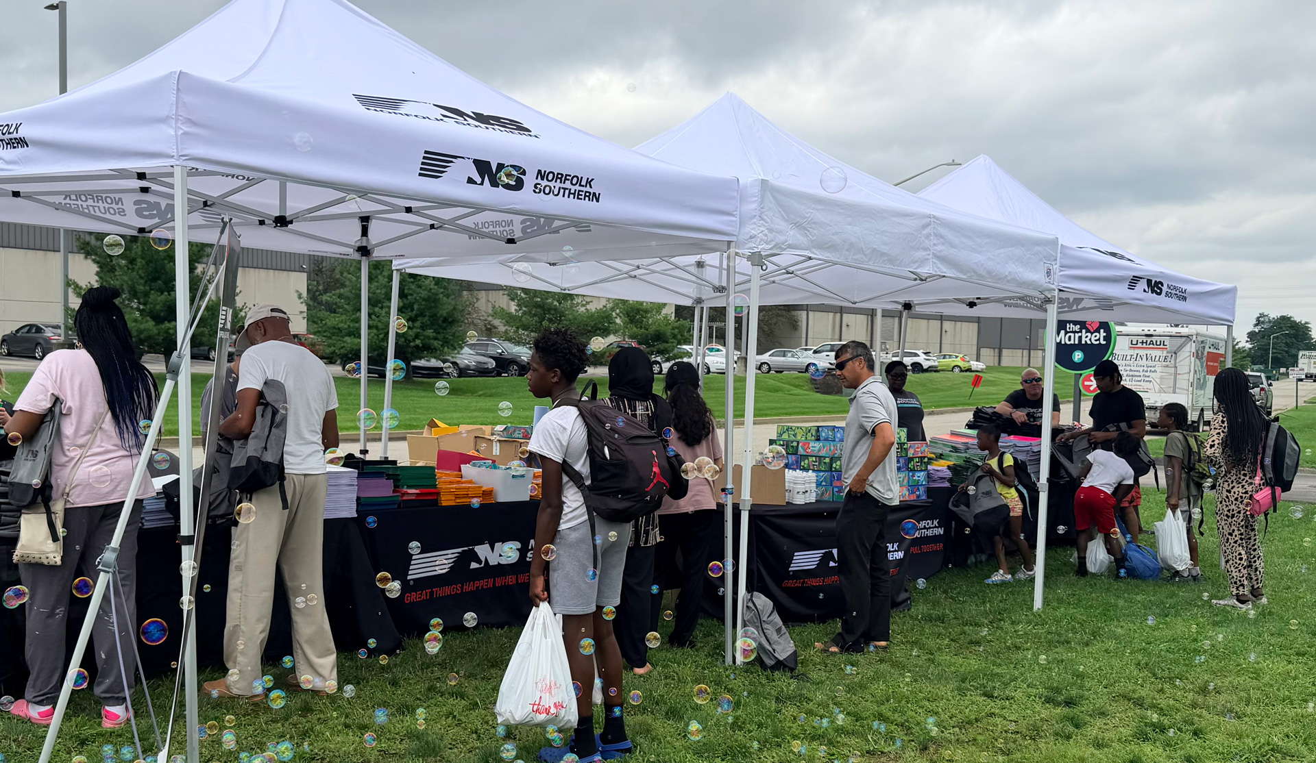 Norfolk Southern helps Pittsburgh students start the school year prepared
