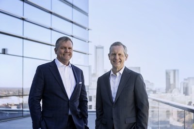 (L-R) Norfolk Southern President Alan H. Shaw, and Chairman and CEO James A. Squires.