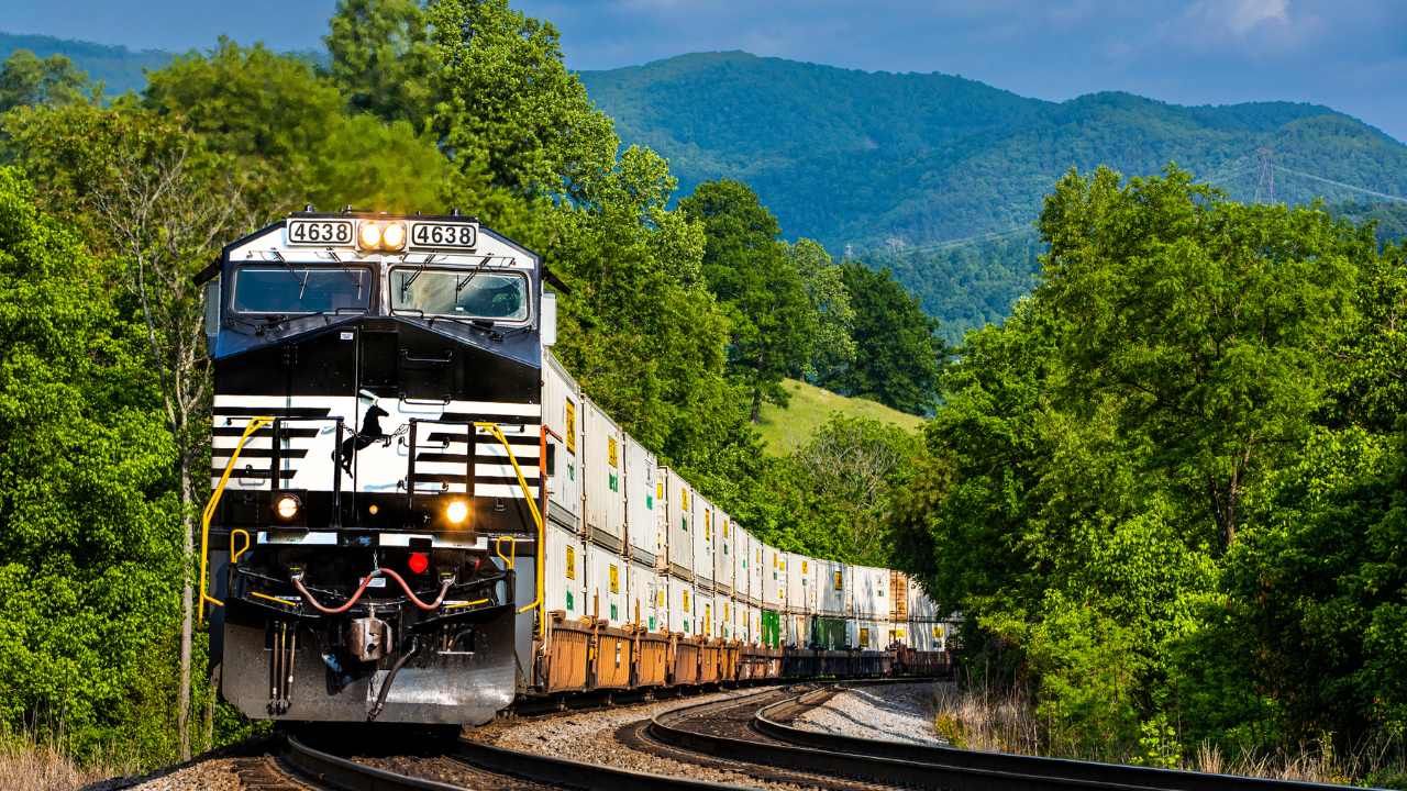 SY - 1Norfolk Southern CMO Ed Elkins testifies on growth in freight rail