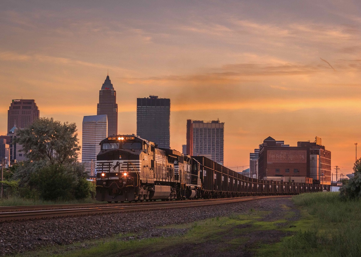 An east bound coal train leaves Cleveland, OH at sunset.NS participates in supply chain disruption tabletop exercise