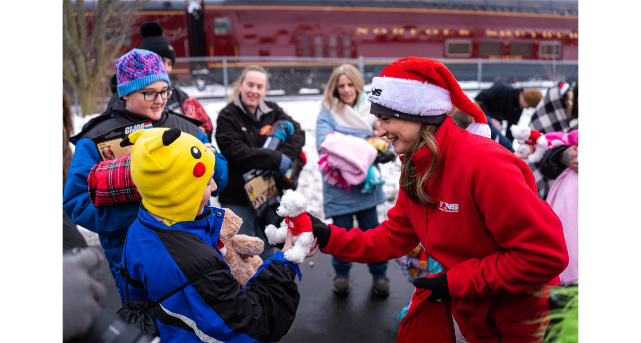 Kristin Wong volunteering at a NS community event