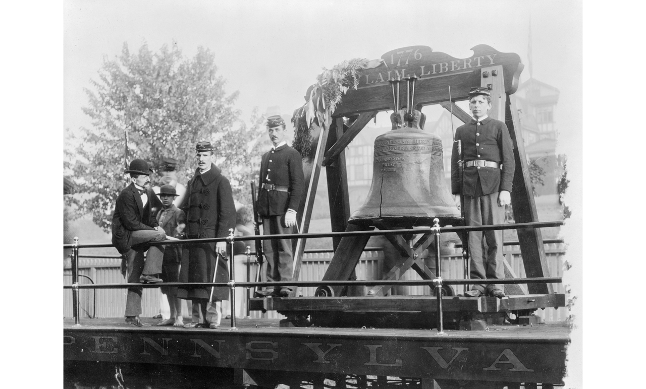 Pennsylvania Railroad moving the Liberty Bell